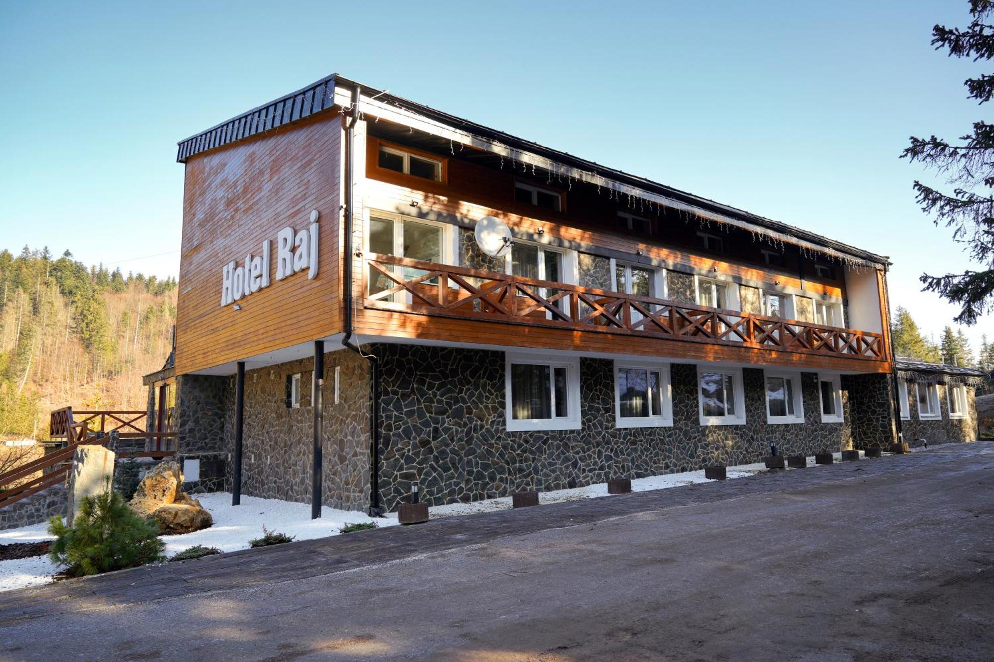 Hotel Raj Dedinky Bagian luar foto